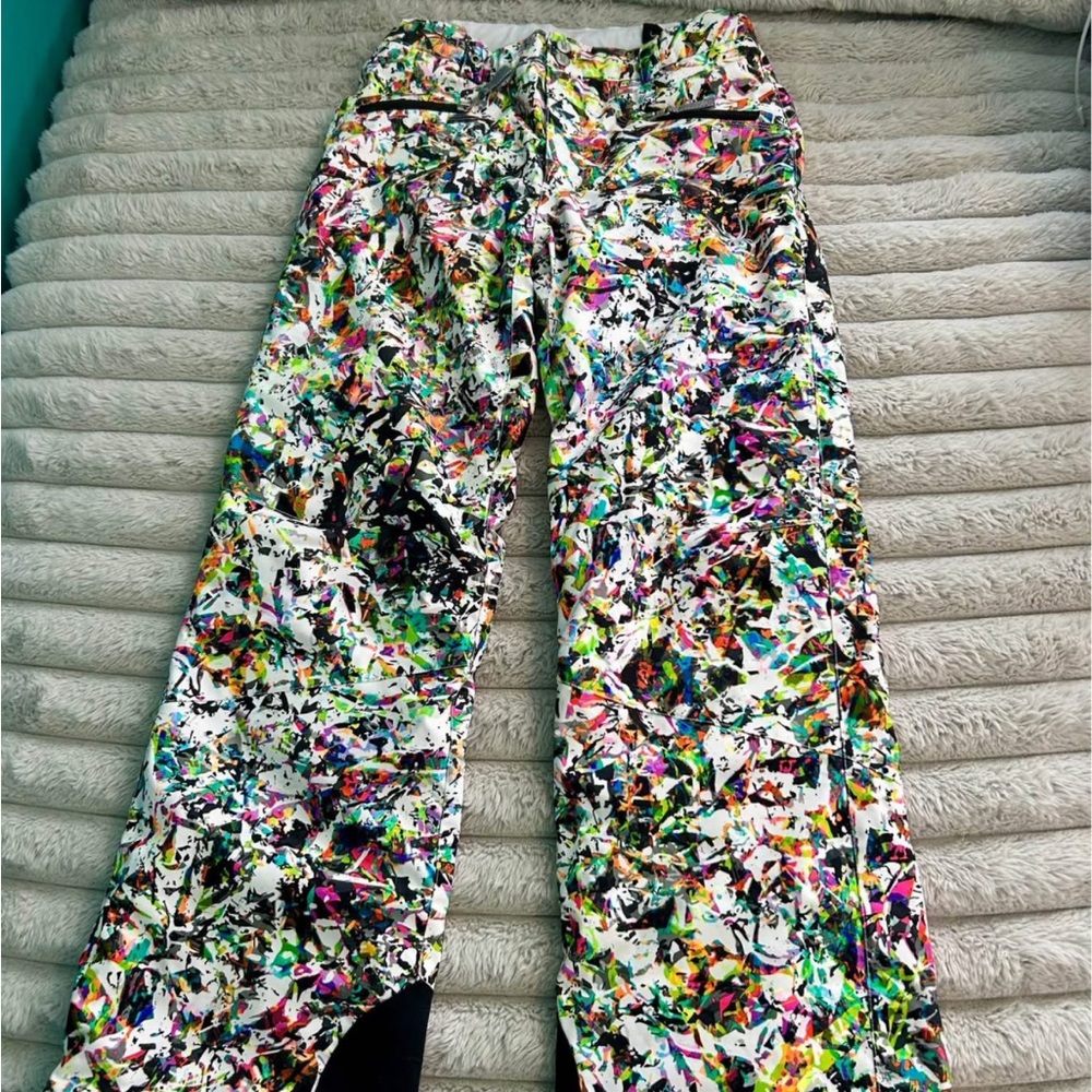 Snow/Ski Pants
Spyder girls size 16 (fits womens 0/2). - Picture 2 of 4